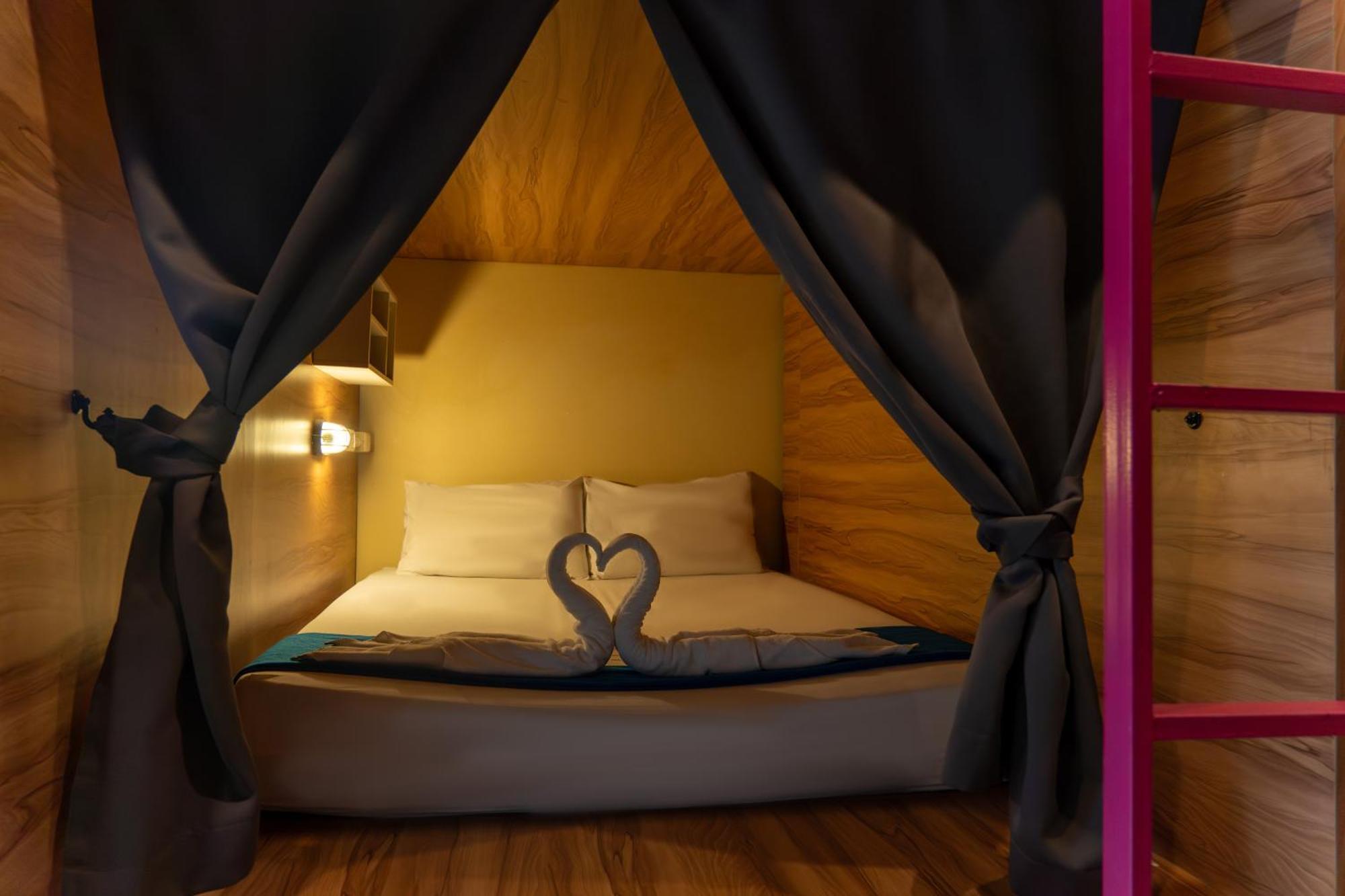 Slumber Surf Phuket Kata 호스텔 외부 사진